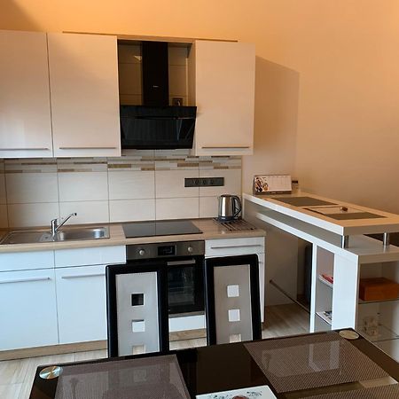 Apartman Jana Kunovice Exteriör bild