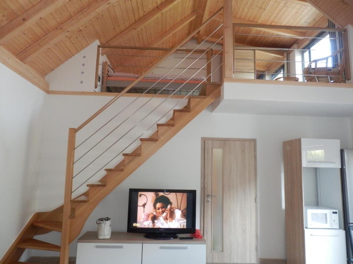 Apartman Jana Kunovice Exteriör bild